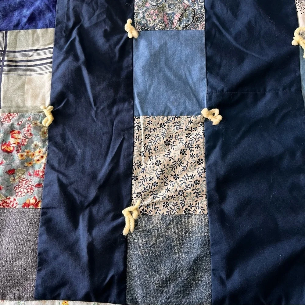 35”x35” Beautiful Handmade Baby, Kids Quilt.